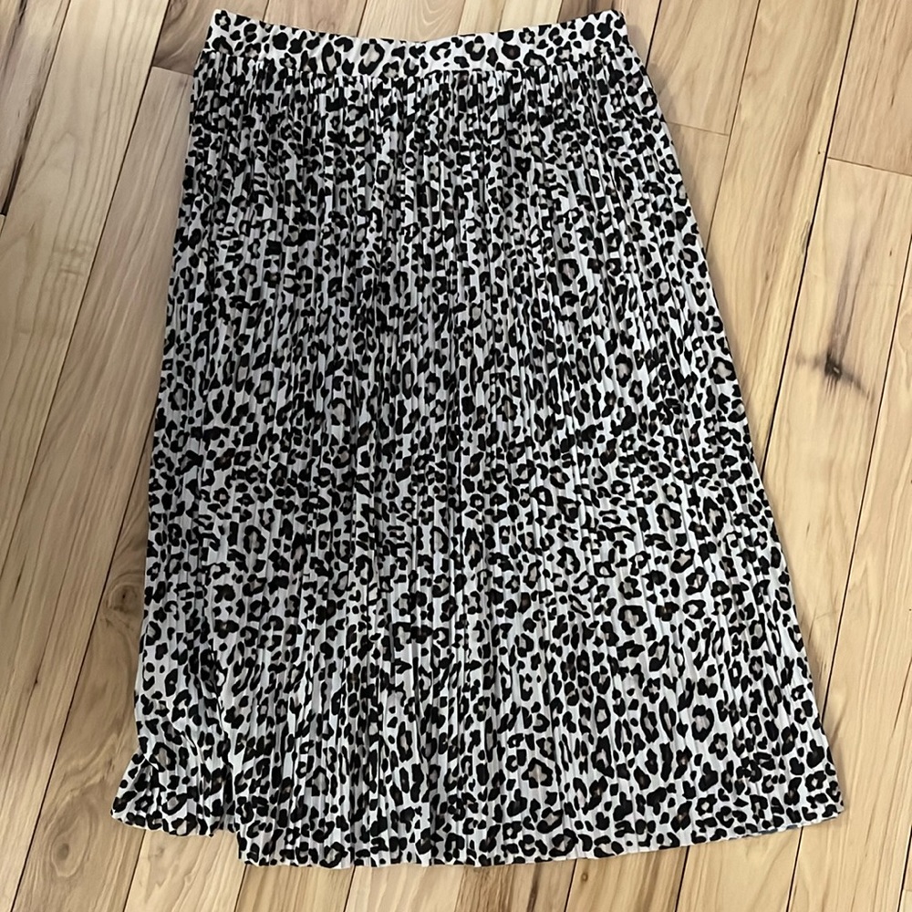 Long cheetah print skirt